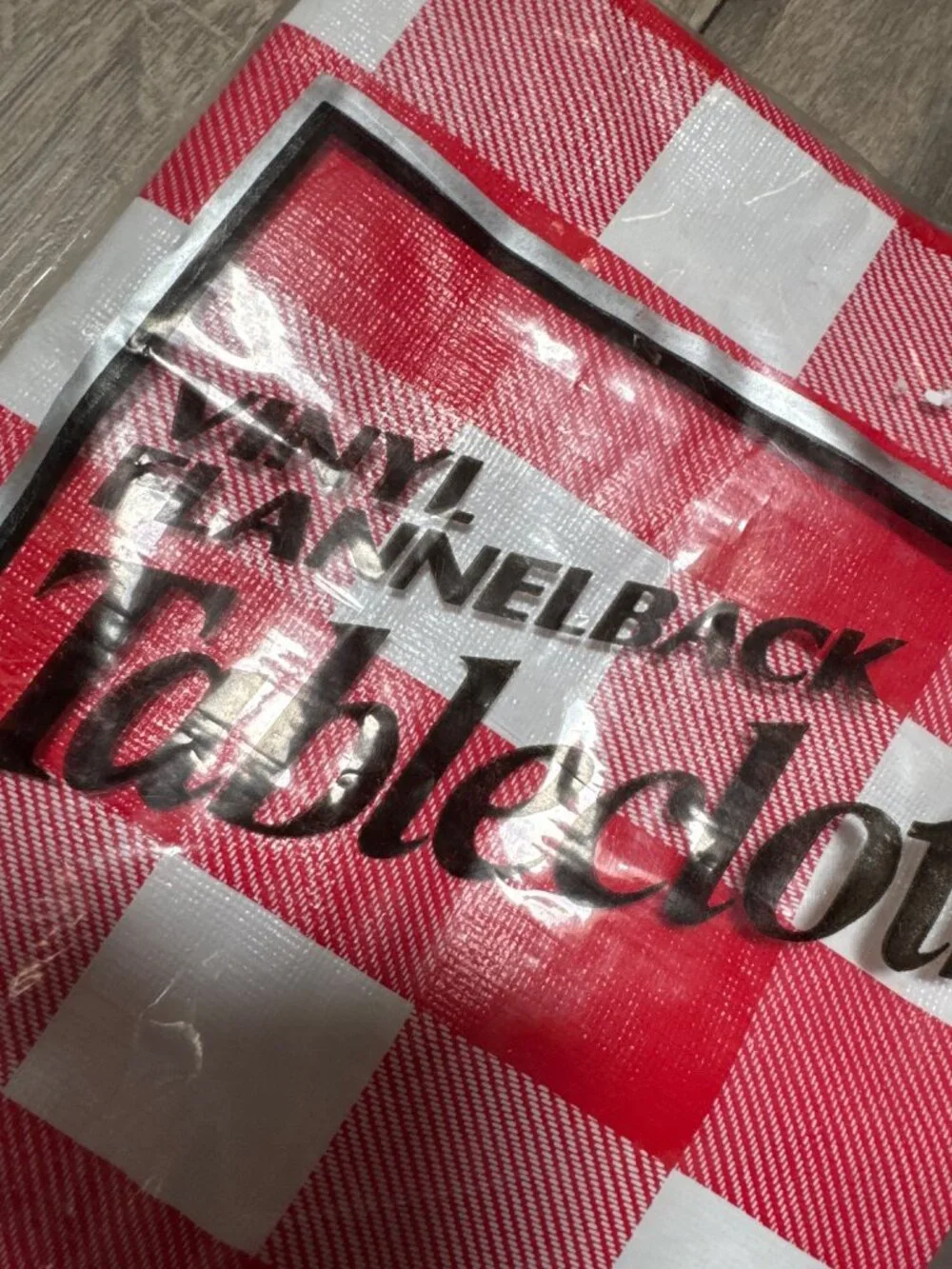 Picnic Place Red & White Gingham Flannel-Backed Vinyl Round Tablecloth 60
